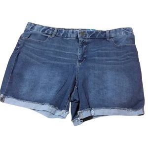Terra & Sky Bermudas NWT Size 24W